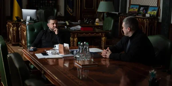 Відставка Федорова: влада поводиться так, наче на календарі досі весна 2019 року
